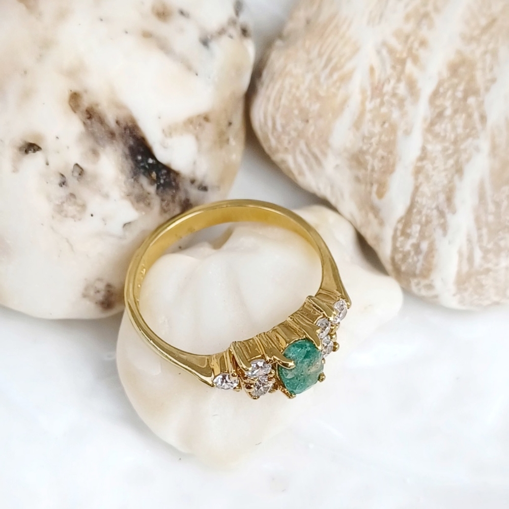 Green Stone and CZ Gold Ring - Picture 7 of 11